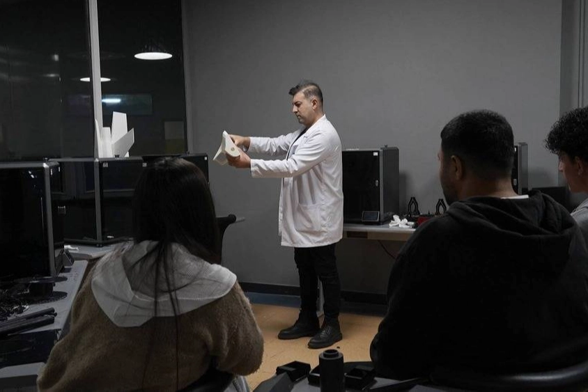 Gaziantep'te gençler Dijital Gençlik Merkezi (DİGEM) ile dijital mesleklere hazırlanıyor