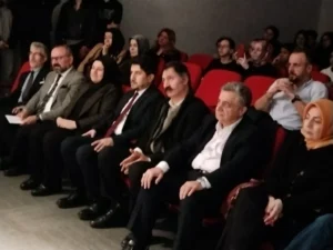 Gaziosmanpaşa'da Cahit Sıtkı Tarancı şiirlerle anıldı