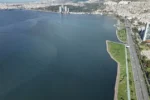 Gediz Nehri'nde tespit edilen ciddi kirlilik, İzmir Körfezi ve tarımsal alanlar için tehlike oluşturuyor.