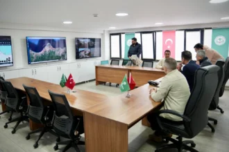 Giresun Belediye Başkanı Fuat Köse, Afet İşleri ve Risk Yönetimi Müdürlüğü'nü ziyaret ediyor.