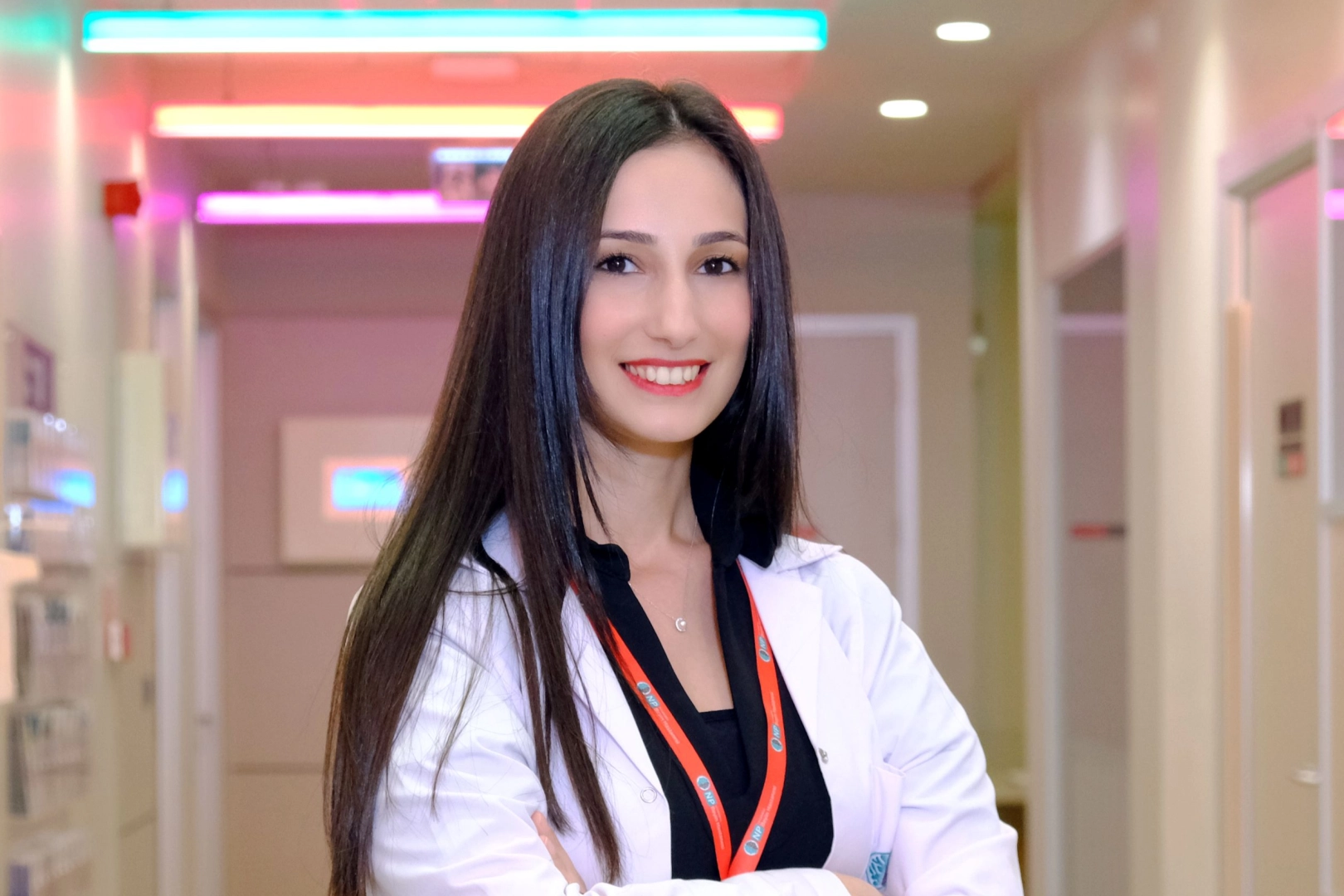 Diyetisyen, az tuz tüketiminin sağlık üzerindeki olumlu etkilerini anlatıyor.