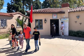 San Diego'daki Türk Evi, gurbetteki Türkler için bir araya gelme ve kültür tanıtımı mekanı.