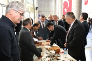 Bursa'da meslek liselerinde geleneksel zanaatların eğitimi