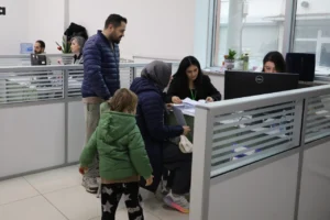İzmit Çınar Çocuk Evleri ön kayıt sürecinin başladığını gösteren görsel
