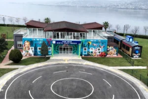 Kocaeli Anne Şehir Merkezi Lotus'un açılışını duyuran görsel.