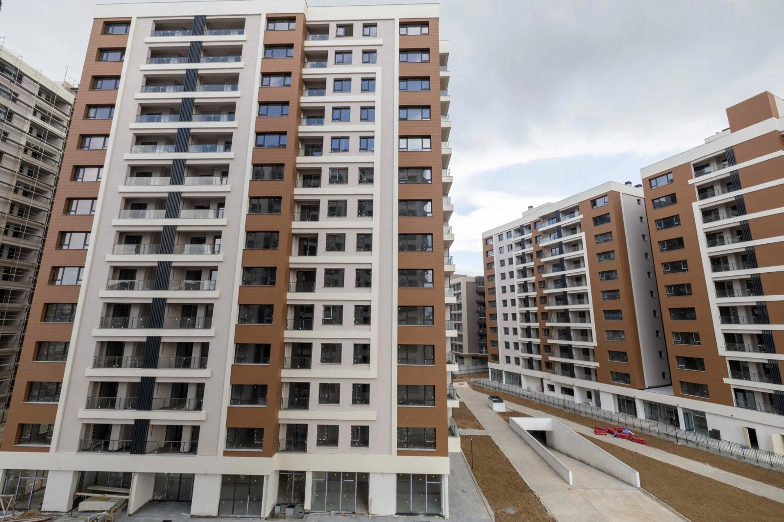 İzmir Örnekköy kentsel dönüşüm projesinde anahtar teslimi hazırlıkları