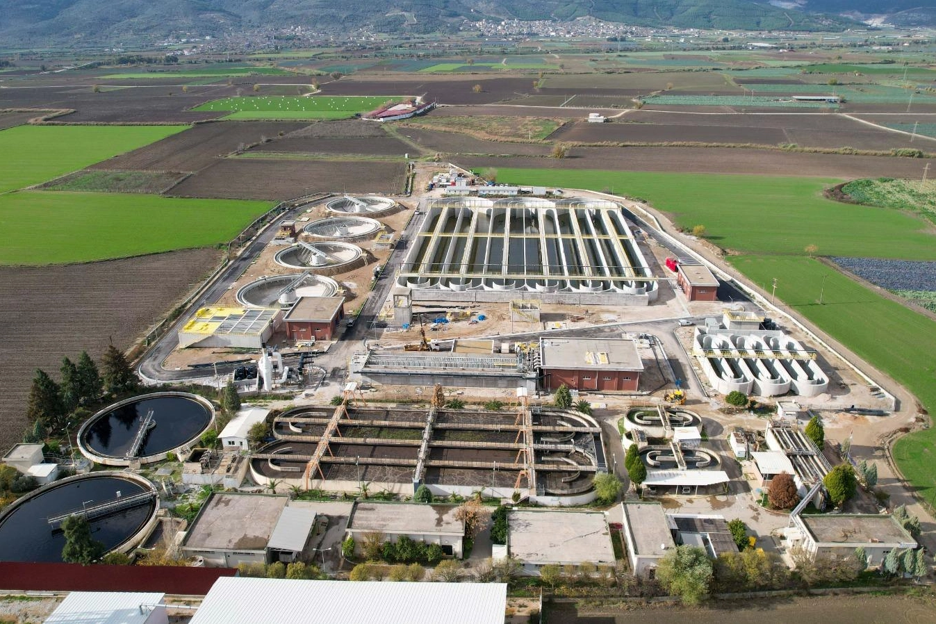 İzmir Büyükşehir Belediyesi'nden ekonomik krize rağmen devam eden yatırımlar