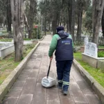 Bakırköy Belediyesi, Ramazan Bayramı öncesinde ilçe genelinde kapsamlı bir temizlik çalışması başlattı.