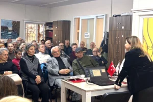 Maltepe Belediyesi tarafından düzenlenen sağlıklı yaşlanma semineri