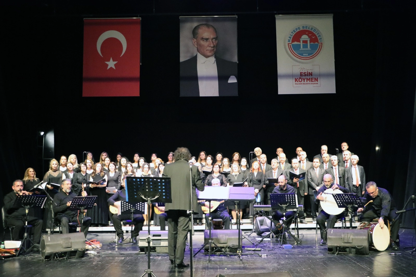 Maltepe Belediyesi THM Korosu'nun Çanakkale Zaferi anısına verdiği konser