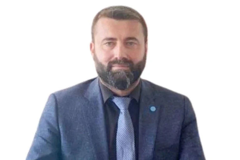 İYİ Parti Mudanya İlçe Başkanı Ersin Erdönmez, kırsal alandaki yıkım kararlarına tepki gösteriyor.