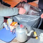 İzmir zabıtasının fahiş fiyat ve izinsiz satışlara karşı yürüttüğü denetimler.