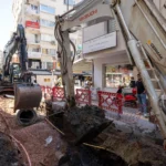 İzmir Alsancak'ta inşa edilen yeni yağmur suyu altyapı projesi kapsamında denize bağlanan hatlar