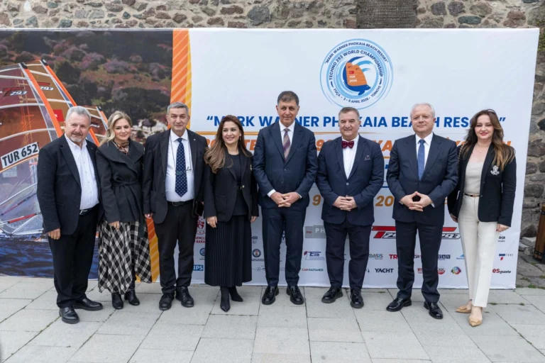 İzmir Windsurf Techno 293 Dünya Şampiyonası'na ev sahipliği yapıyor