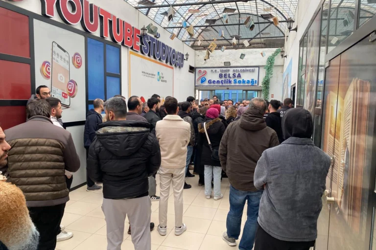 İzmit Belediyesi tarafından düzenlenen iş görüşmesi