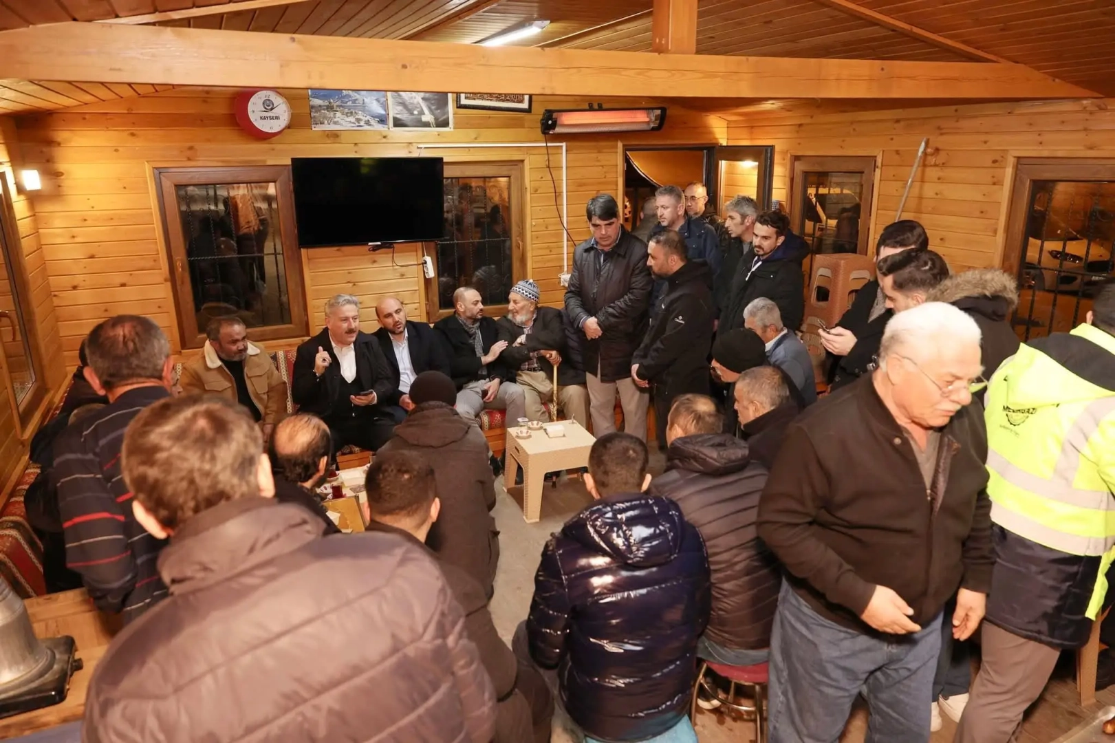 Melikgazi'deki İkinci Bahar Evleri'nde Ramazan ayında sosyalleşen yaşlılar