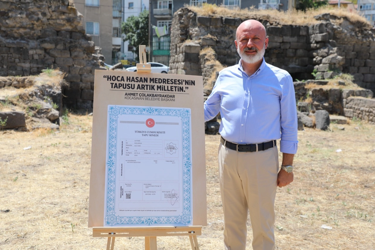 Kayseri'nin ilk medresesi Hoca Hasan Medresesi'nin restorasyon çalışmalarına başlanacağı duyuruldu.