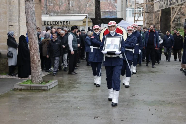 Kıbrıs Gazisi Ahmet Memiş'in cenaze töreninden bir görüntü
