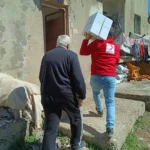 Kızılay Mardin Şubesi yardım faaliyetleri kapsamında ailelere destek oluyor