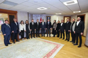 Kocaeli Büyükşehir Belediye Başkanı Tahir Büyükakın, sivil toplum kuruluşları temsilcileriyle bir araya geldi.