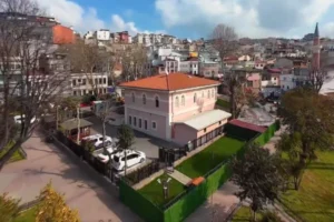 Kumkapı'da restore edilen tarihi polis karakolu binası