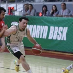 Sakarya Büyükşehir Basketbol takımı ligi lider tamamlayıp play-off'lara çeyrek finalden katılıyor.