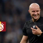 Liverpool ve Galatasaray futbol takımlarının logosu ve Szymon Marciniak'ın fotoğrafı