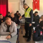 Manisa Büyükşehir Belediyesi personeline yüksekte güvenli çalışma eğitimi veriliyor.