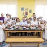 Mersin Büyükşehir Belediyesi, dezavantajlı bölgelerdeki çocuklara eğitim ve gıda desteği sağlayarak eşit yaşam fırsatları sunuyor.