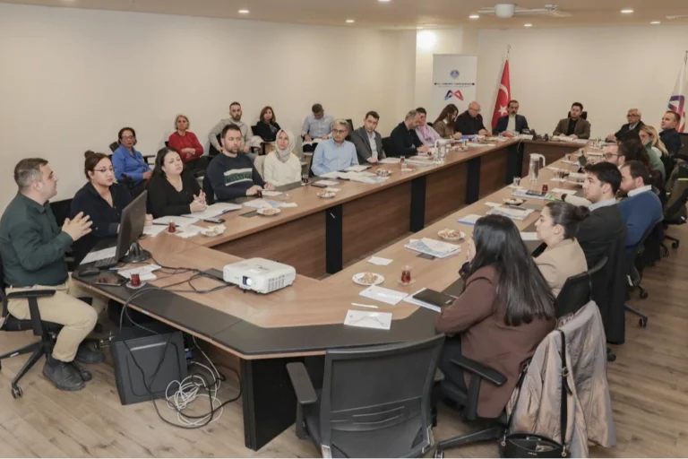 Mersin Büyükşehir Belediyesi'nin Sürdürülebilir Enerji ve İklim Eylem Planı Raporu sunumu