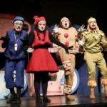 Mersin'de sahnelenen 'Bisküvi Adam' oyunu Silifkeli çocuklarla buluştu