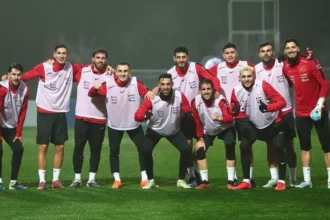 A Milli Futbol Takımı oyuncuları Romanya maçı hazırlık antrenmanında