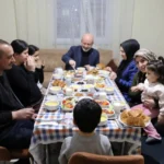 Kocasinan Belediye Başkanı Ahmet Çolakbayrakdar, Ramazan ayı etkinlikleri kapsamında vatandaşlarla bir araya geliyor.