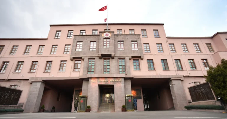 Türk askerleri NATO Irak Misyonu'nun tamamlanmasının ardından yurda dönüyor.