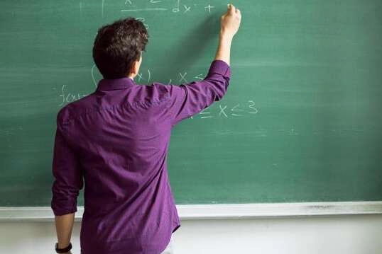 Öğretmen adayları için hazırlık eğitimine ilişkin yeni yönetmelik yürürlüğe girdi.