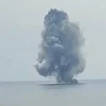 Ordu Ünye'de kıyıya vuran ve mühimmat yüklü olduğu tespit edilen insansız deniz aracının SAS ekiplerince kontrollü şekilde imha edilmesi