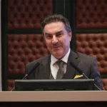 Prof. Dr. Zakir Avşar'ın bayram mesajı: Modern toplumda kaybolan değerler ve toplumsal bağlar üzerine bir değerlendirme.