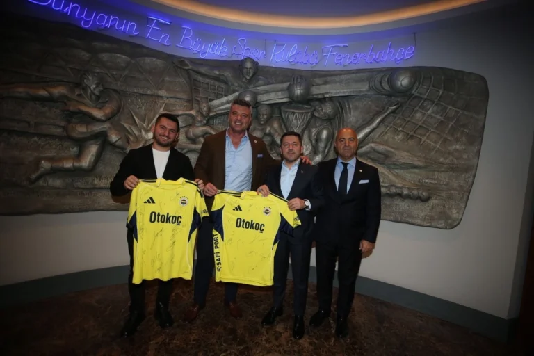 Nevşehir Belediye Başkanı Rasim Arı ve Fenerbahçe Başkanı Sadettin Saran'ın görüşmesi