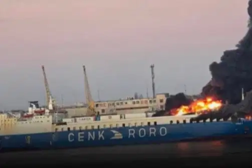 Rusya'nın vurduğu Yunanistan bandıralı petrol tankeri