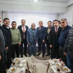 Sakarya Büyükşehir Belediye Başkanı Yusuf Alemdar, Ramazan Bayramı kutlamaları kapsamında vatandaşlarla ve protokol üyeleriyle bayramlaştı.