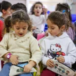 Sakarya Ferizli'de 'Su Müfettişi' projesi kapsamında minik öğrencilere su tasarrufu eğitimi veriliyor.