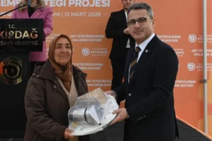 Tekirdağ Büyükşehir Belediyesi'nin arıcılara ekipman desteği