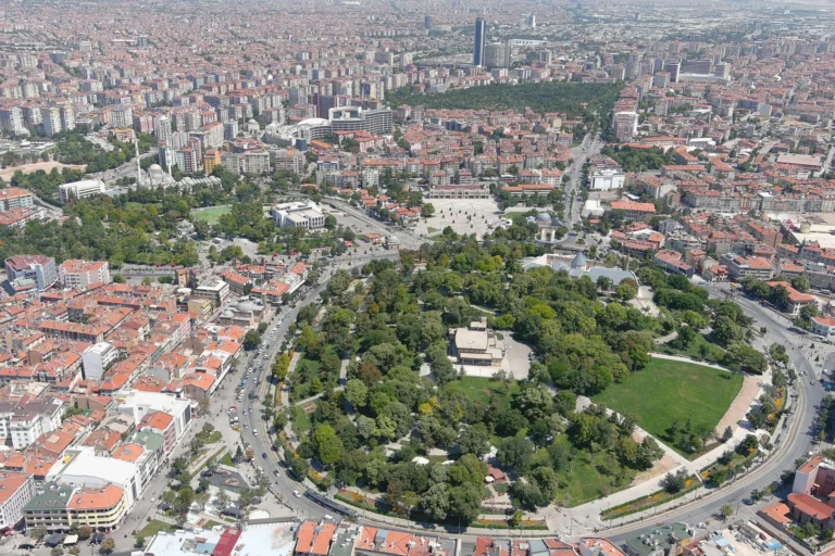 Konya Büyükşehir Belediyesi Ramazan Bayramı hazırlıkları kapsamında toplu taşıma ve otoparklar ücretsiz hizmet verecek.