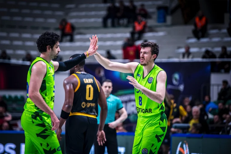 TOFAŞ Basketbol Takımı'nın Basketbol Şampiyonlar Ligi'nde Karditsa ile oynayacağı maça hazırlık