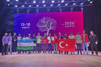 Türk öğrencilerin 11. Kafkas Matematik Olimpiyatı'ndaki başarılarını gösteren kapak görseli