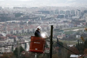 UEDAŞ bayramda kesintisiz enerji için sahada görev yapıyor