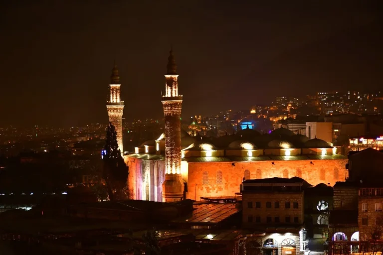 Ramazan Bayramı namaz saatleri tüm iller için açıklandı