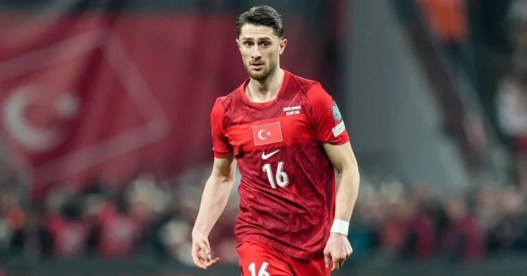 Futbolcu İsmail Yüksek'in bahis soruşturmasından takipsizlik kararı aldığına dair haber görseli