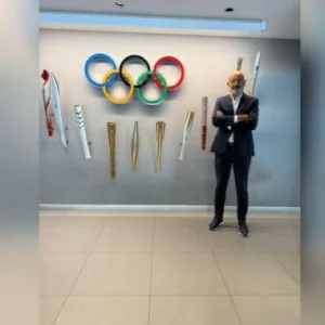 Adana Tenis Dağcılık ve Su Sporları Kulübü (ATDSK) kortlarında antrenman yapan tenisçiler