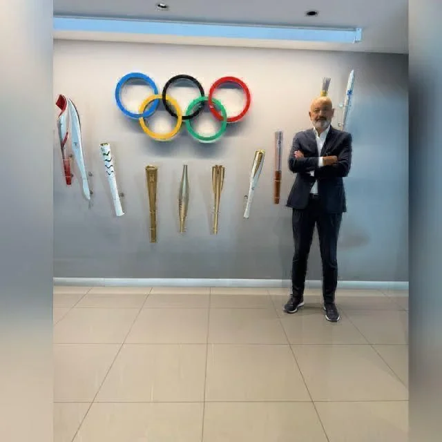 Adana Tenis Dağcılık ve Su Sporları Kulübü (ATDSK) kortlarında antrenman yapan tenisçiler